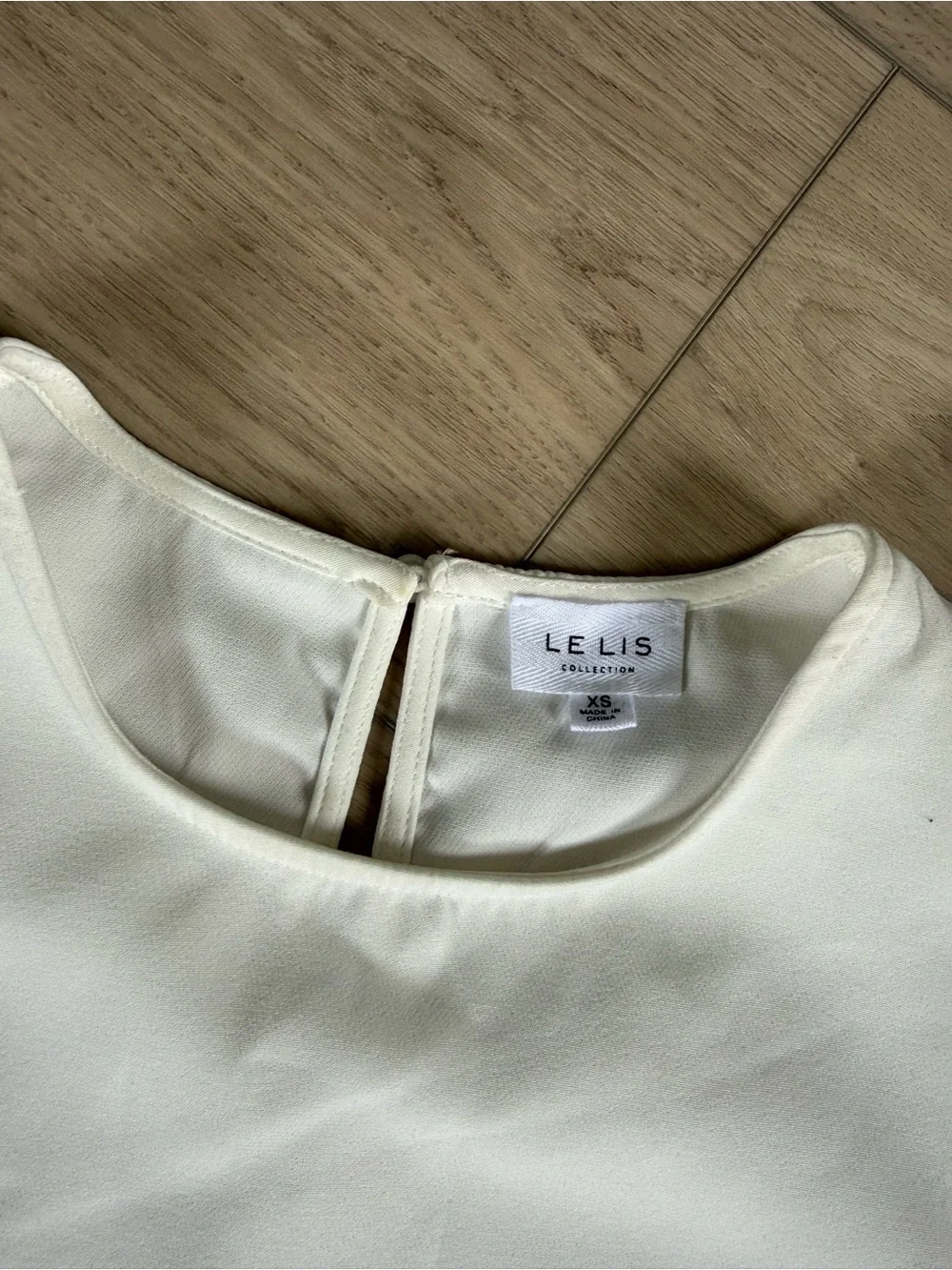 Le Lis White Feather Trim Sleeveless Crop Top - Picture 2 of 3